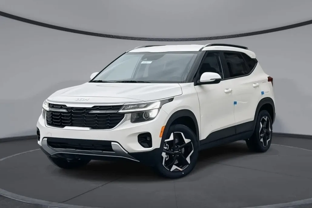 2025 Kia Seltos S photo 1