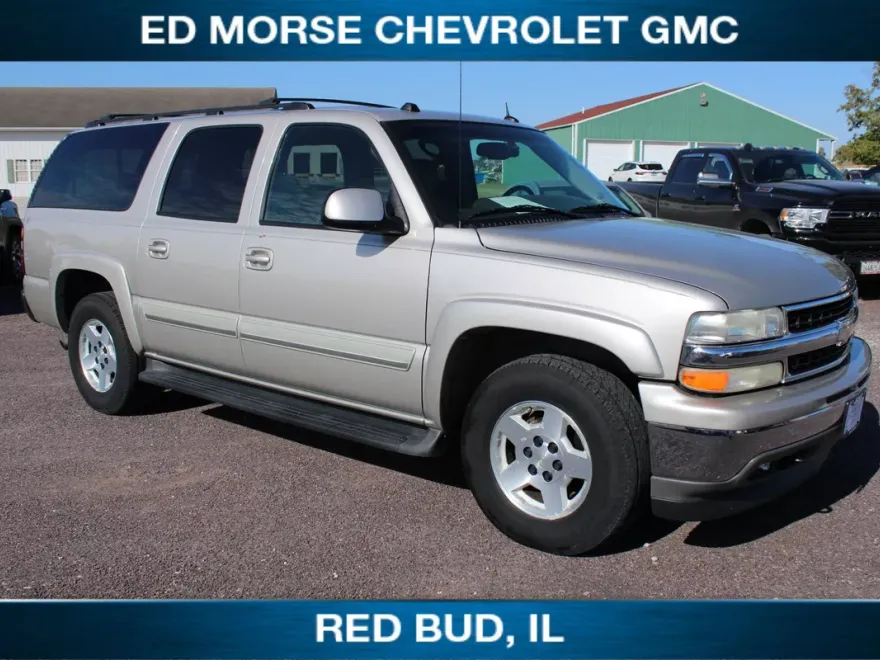 2005 Chevrolet Suburban LT photo 1