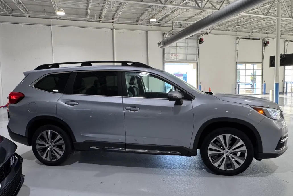 2021 Subaru Ascent Limited photo 1