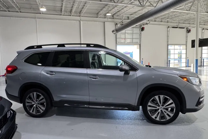 2021 Subaru Ascent Limited photo 1