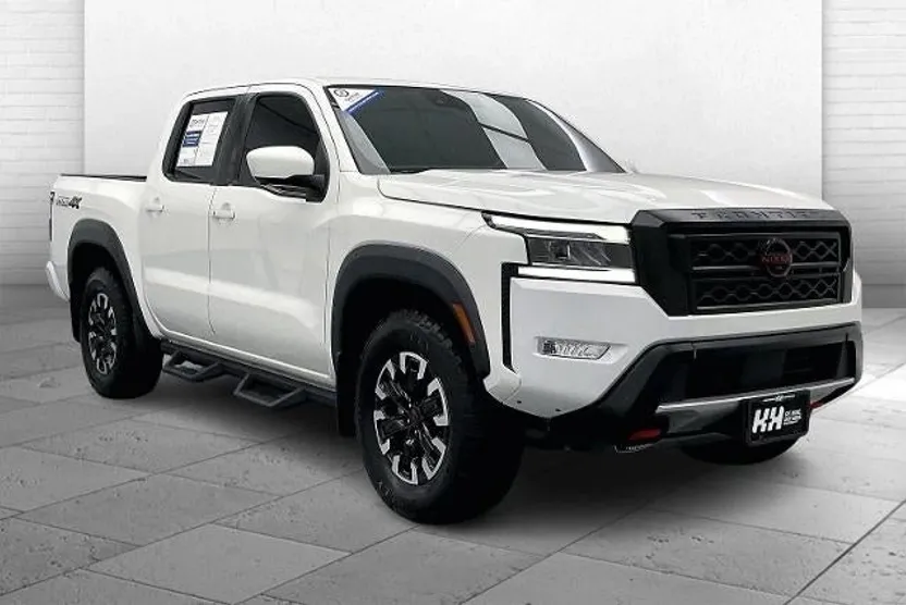 2023 Nissan Frontier PRO-4X photo 1