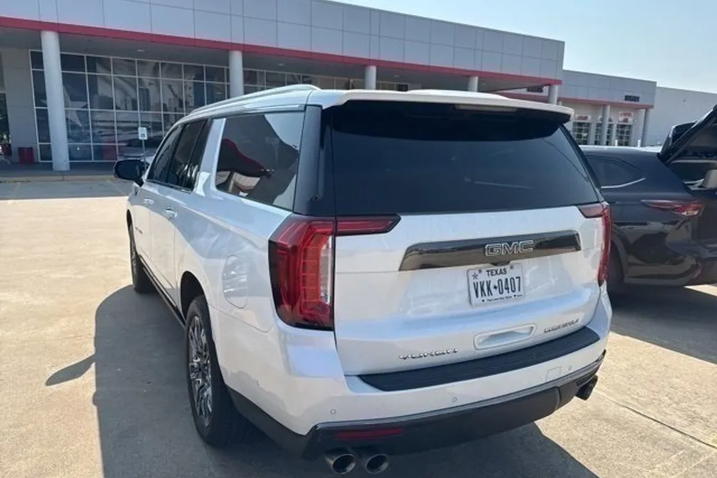 2024 Gmc Yukon XL Denali Ultimate photo 1