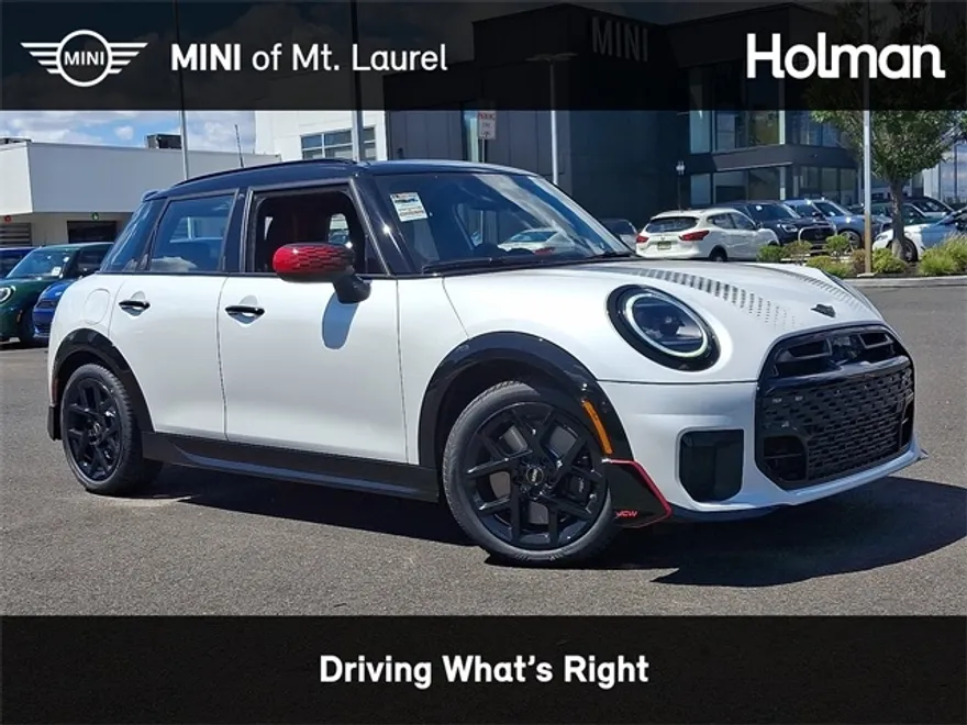 2025 Mini Cooper 4 Door Hardtop Iconic photo 1