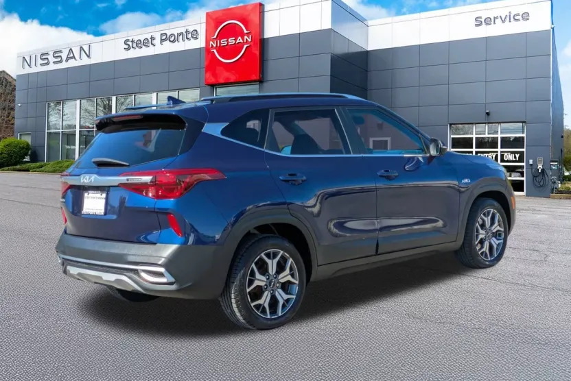 2022 Kia Seltos EX photo 1