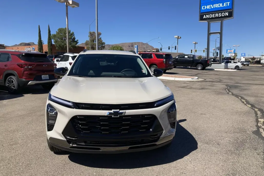 2026 Chevrolet Trax ACTIV photo 1