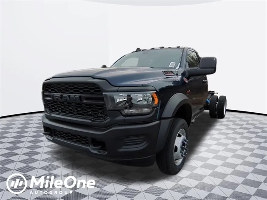2024 Ram 5500 Tradesman SLT photo 1