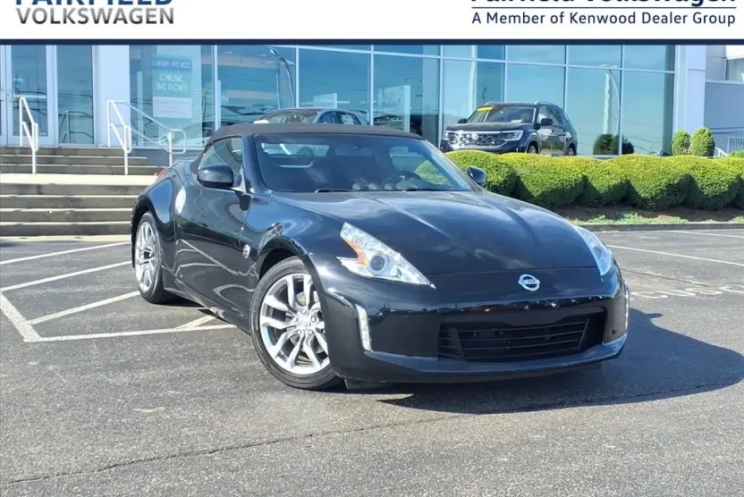 2014 Nissan 370Z photo 1