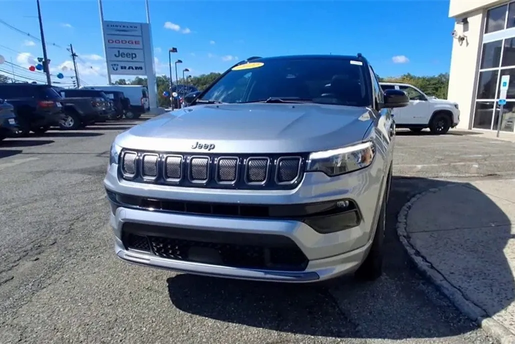2022 Jeep Compass High Altitude photo 1