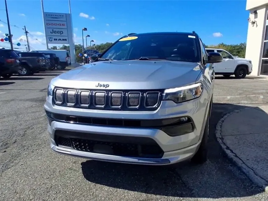 2022 Jeep Compass High Altitude photo 1