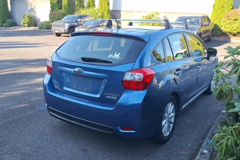 2014 Subaru Impreza 2.0i Premium photo 1