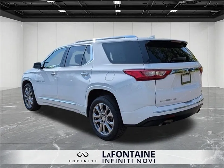 2018 Chevrolet Traverse Premier photo 1