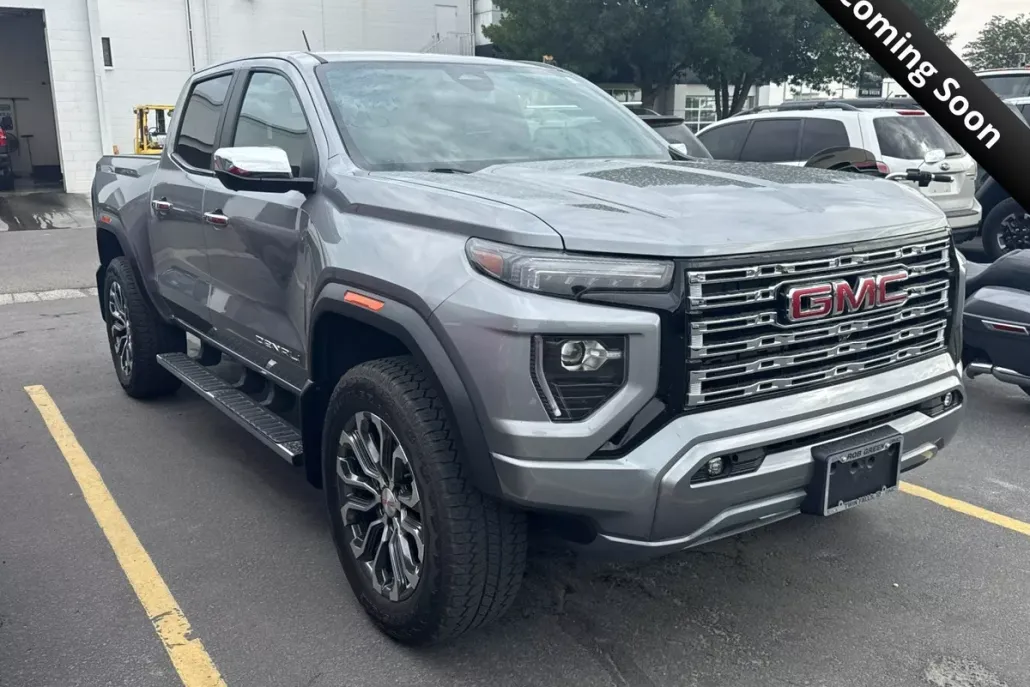 2023 Gmc Canyon Denali photo 1