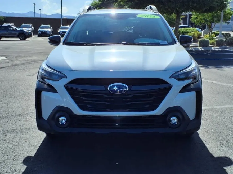 2025 Subaru Outback Premium photo 1