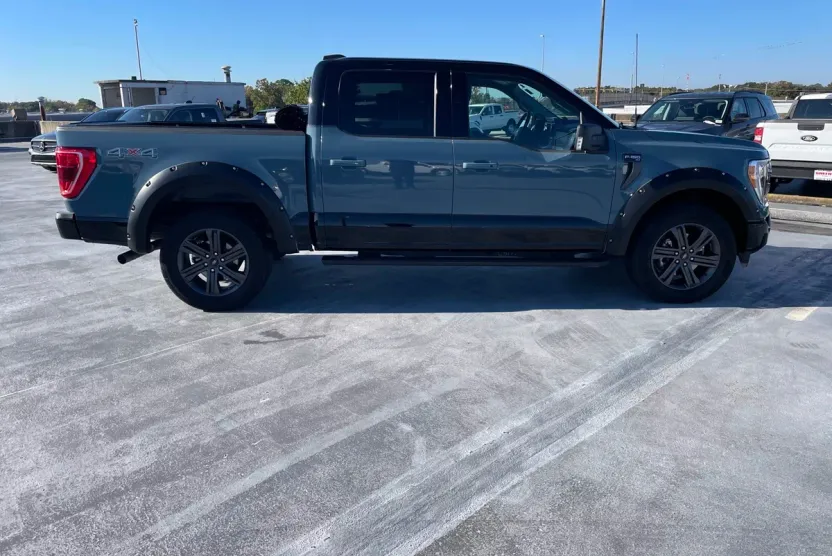 2023 Ford F-150 XLT photo 1