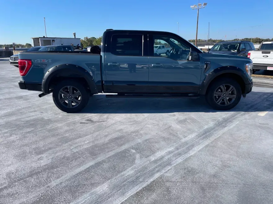 2023 Ford F-150 XLT photo 1