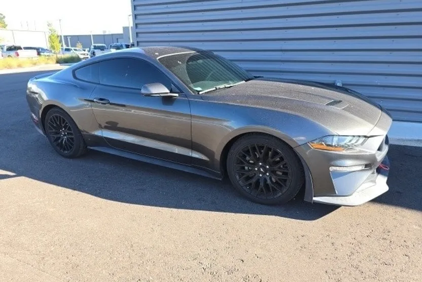 2018 Ford Mustang EcoBoost photo 1