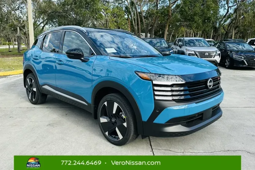 2025 Nissan Kicks SR photo 1