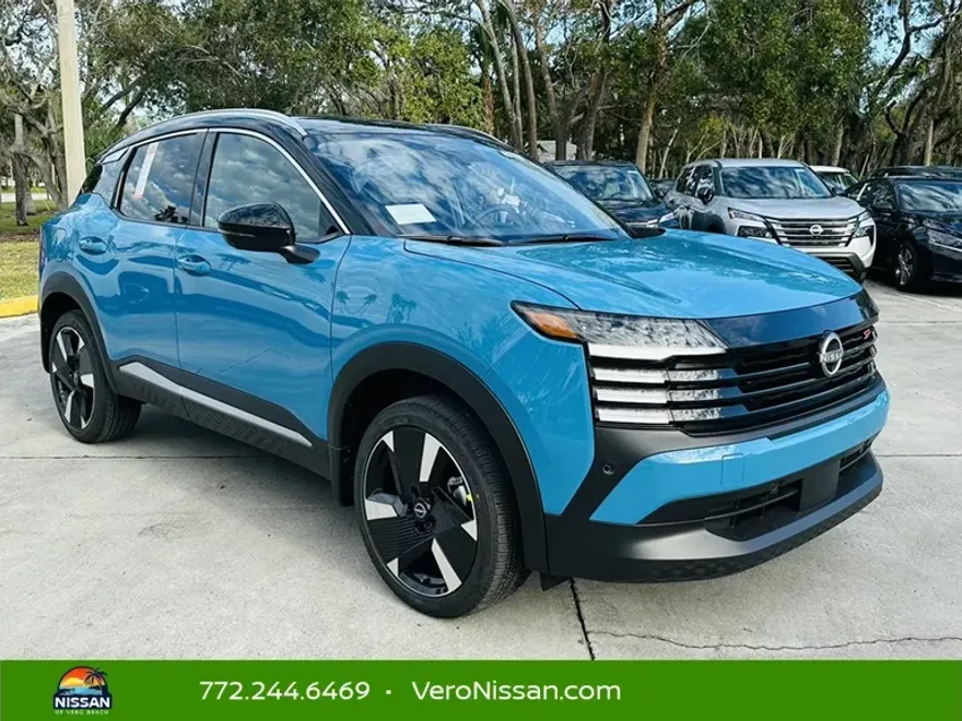 2025 Nissan Kicks SR photo 1