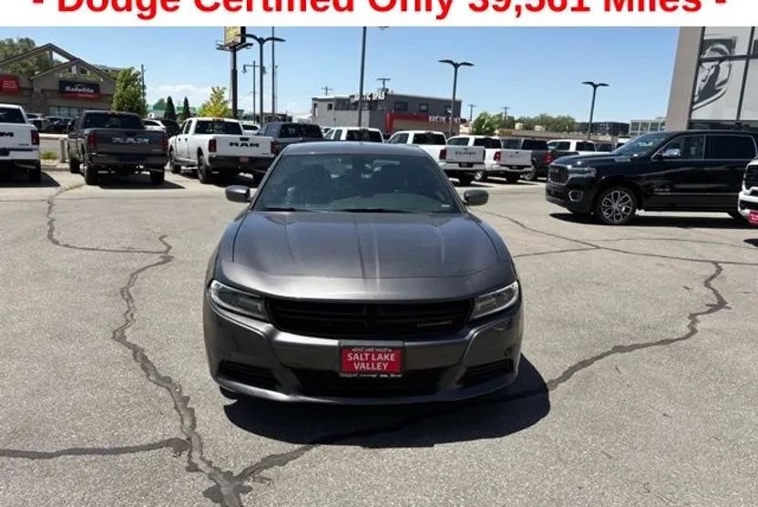 2021 Dodge Charger SXT photo 1
