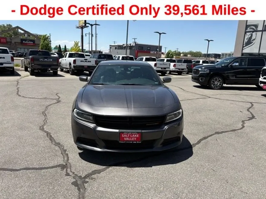 2021 Dodge Charger SXT photo 1
