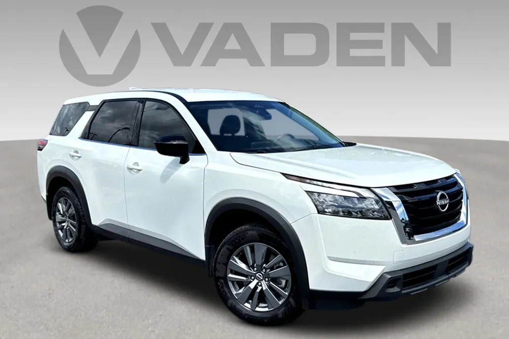 2024 Nissan Pathfinder S photo 1