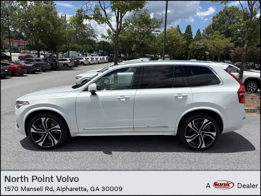 2024 Volvo XC90 AWD Ultimate photo 1