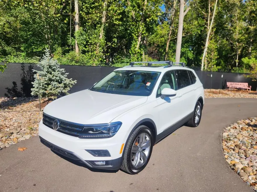 2018 Volkswagen Tiguan SEL Premium photo 1