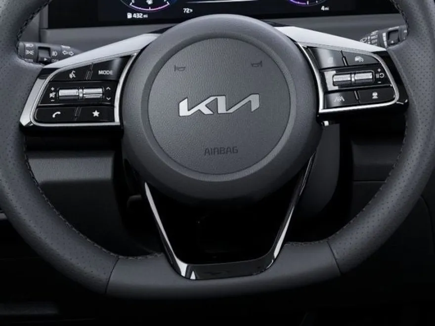 2025 Kia Seltos SX photo 21