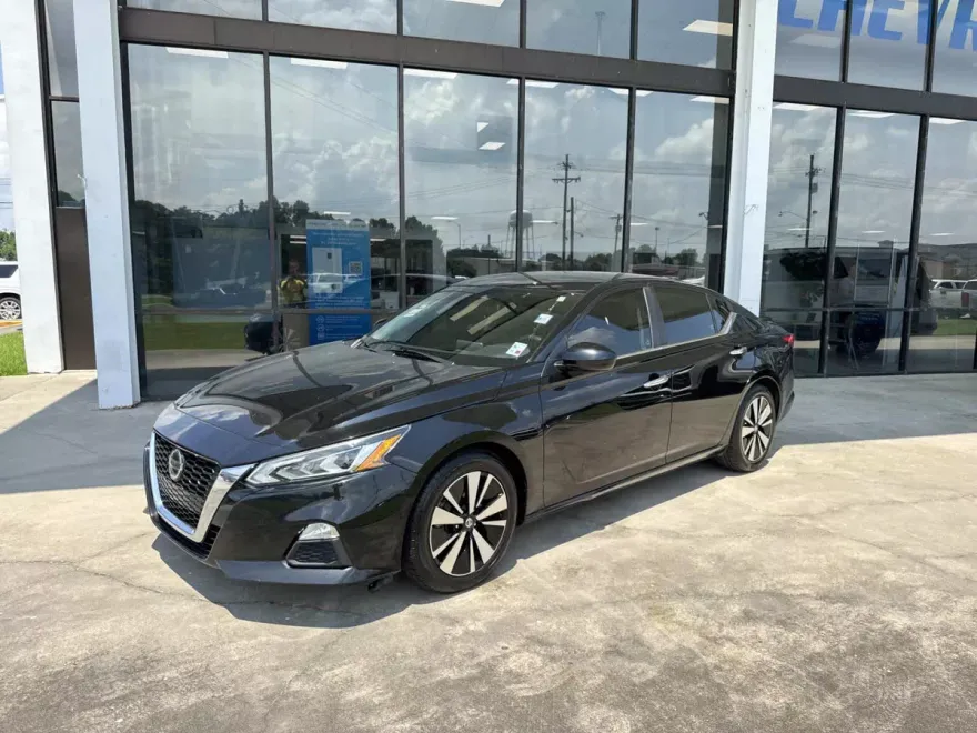 2021 Nissan Altima 2.5 SV photo 1