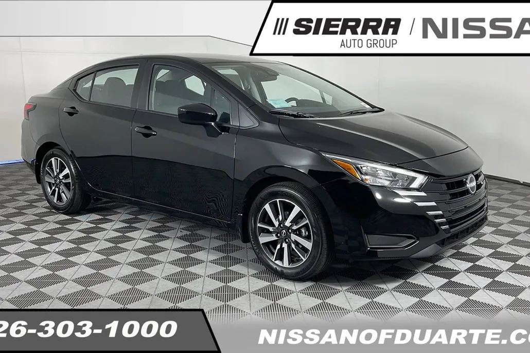 2025 Nissan Versa SV photo 1