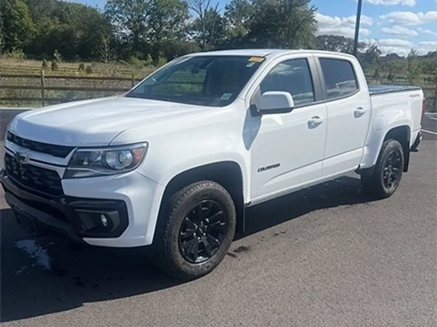 2022 Chevrolet Colorado LT photo 1