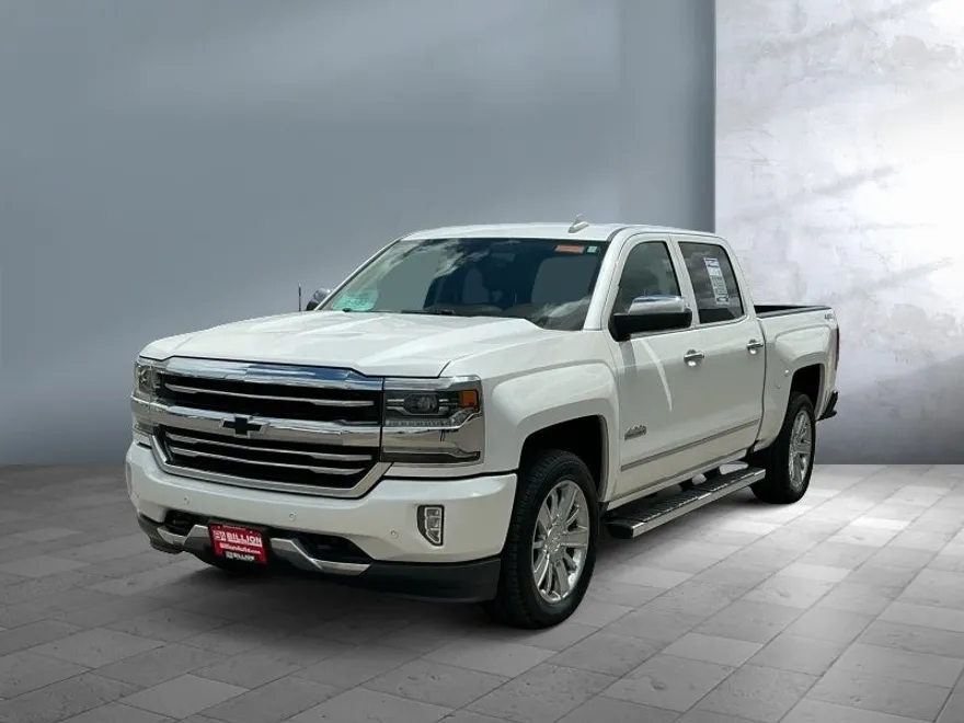 2018 Chevrolet Silverado 1500 High Country photo 1