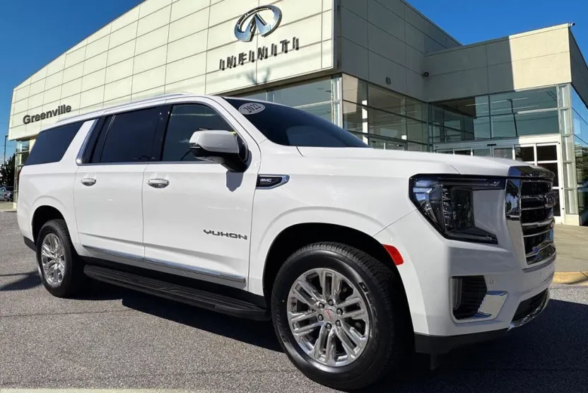 2022 Gmc Yukon XL SLT photo 1
