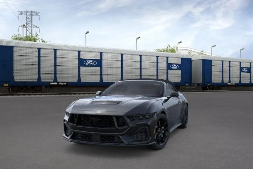 2025 Ford Mustang GT Premium Convertible photo 1
