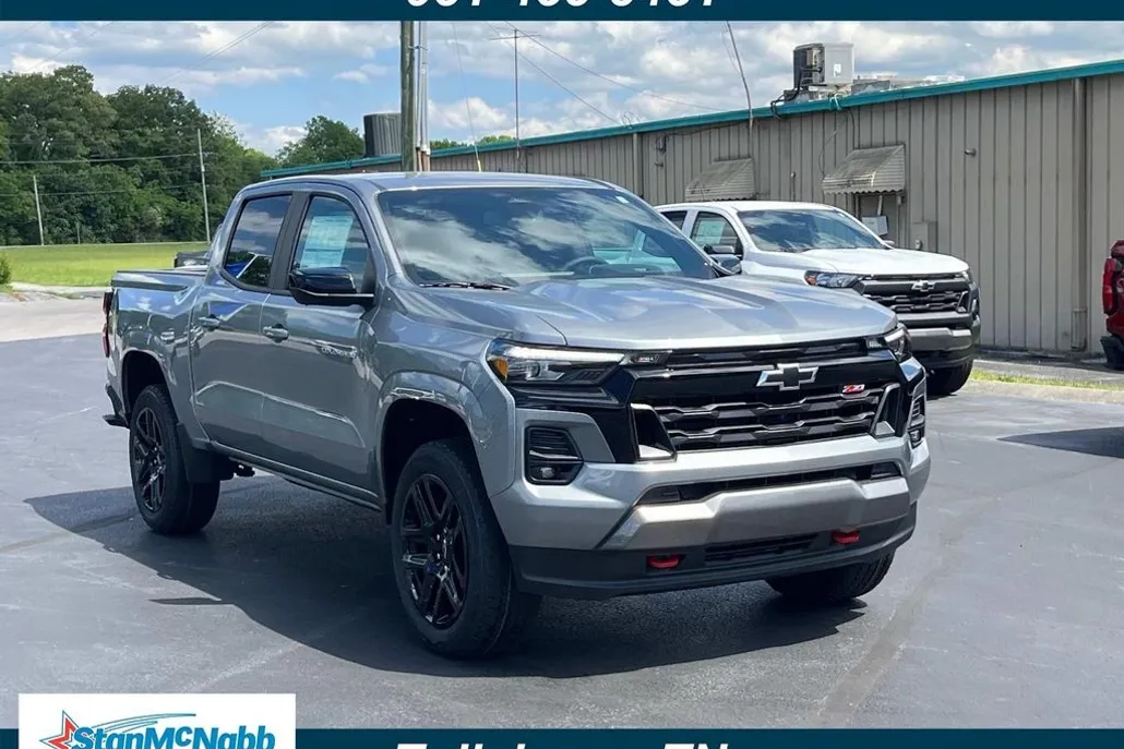 2025 Chevrolet Colorado Z71 photo 1