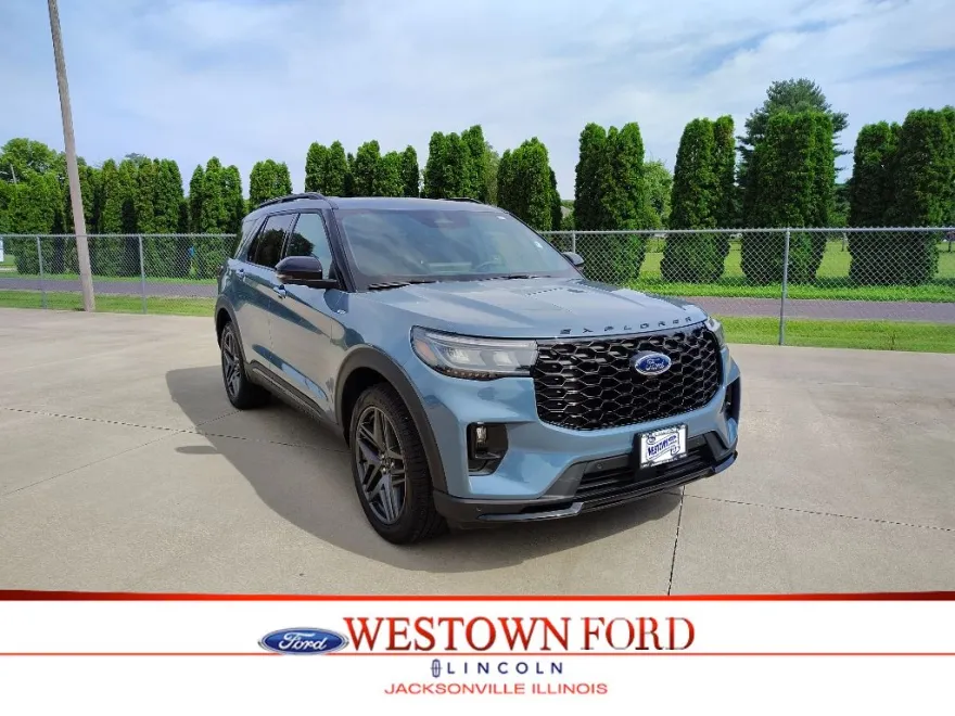2025 Ford Explorer ST-Line photo 1