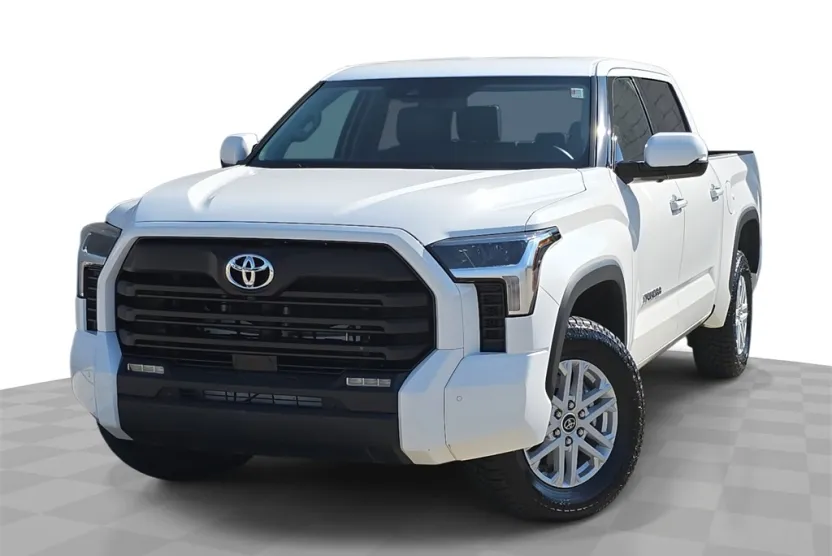 2023 Toyota Tundra SR5 photo 1