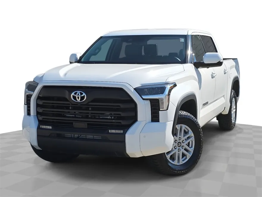 2023 Toyota Tundra SR5 photo 1