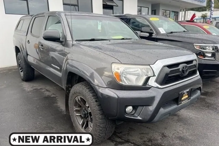 2013 Toyota Tacoma photo 1