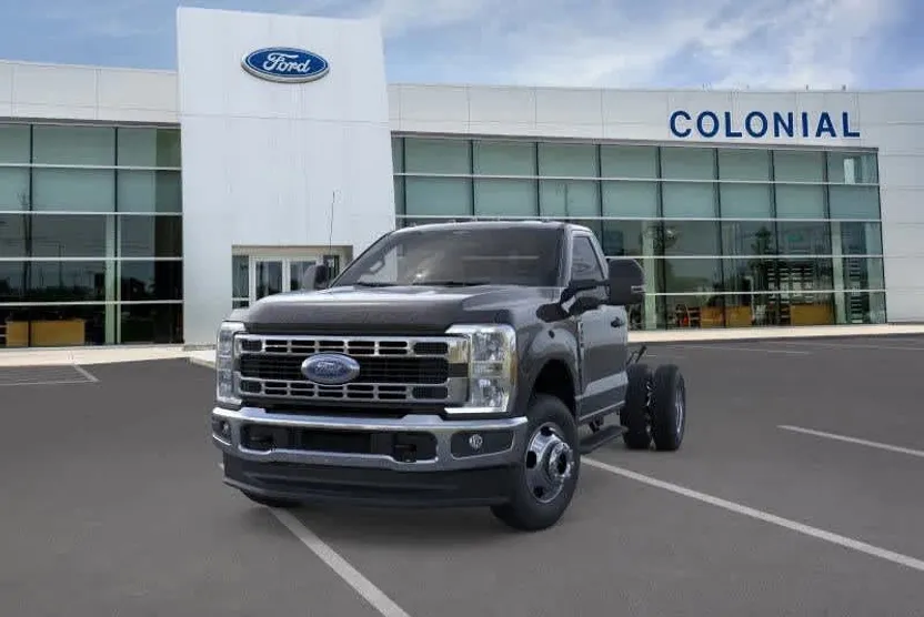 2026 Ford F-350 XL photo 1