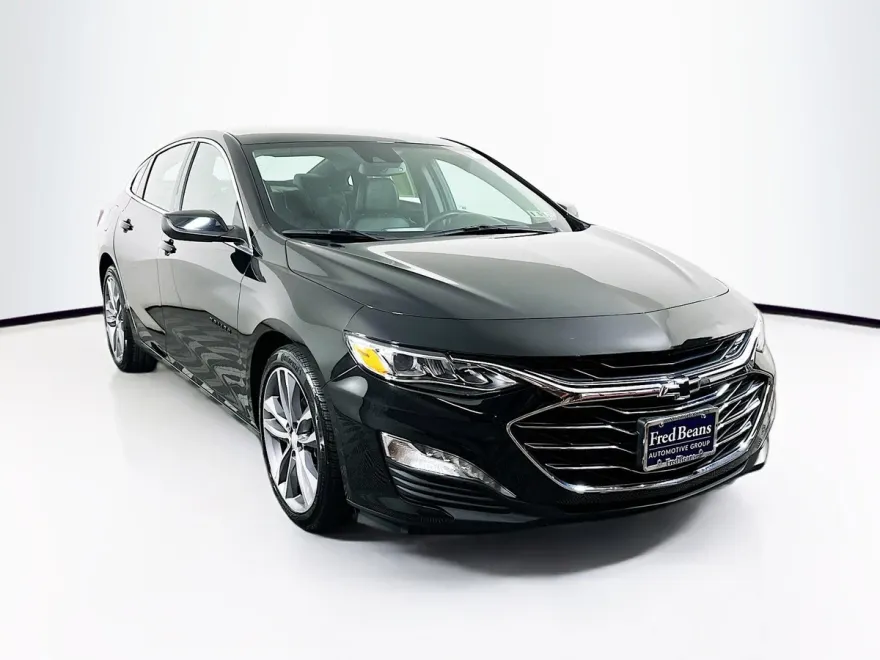 2023 Chevrolet Malibu 2LT photo 1