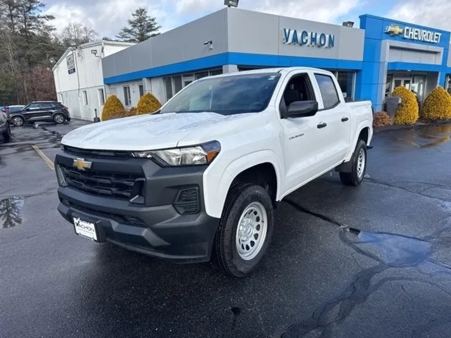 2025 Chevrolet Colorado LT photo 1