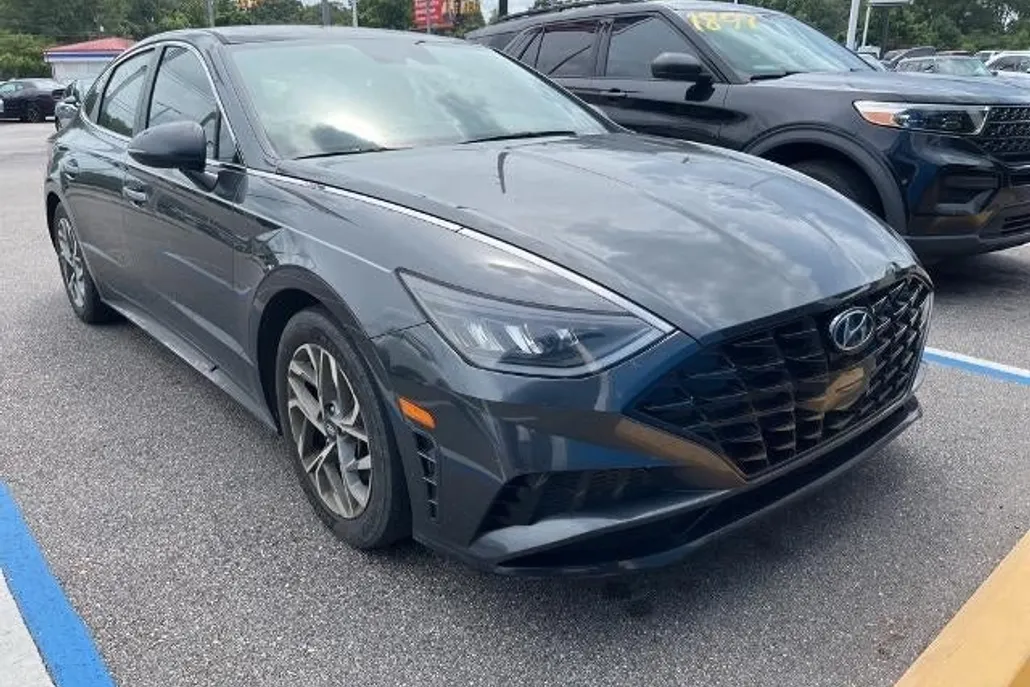 2021 Hyundai Sonata SEL photo 1