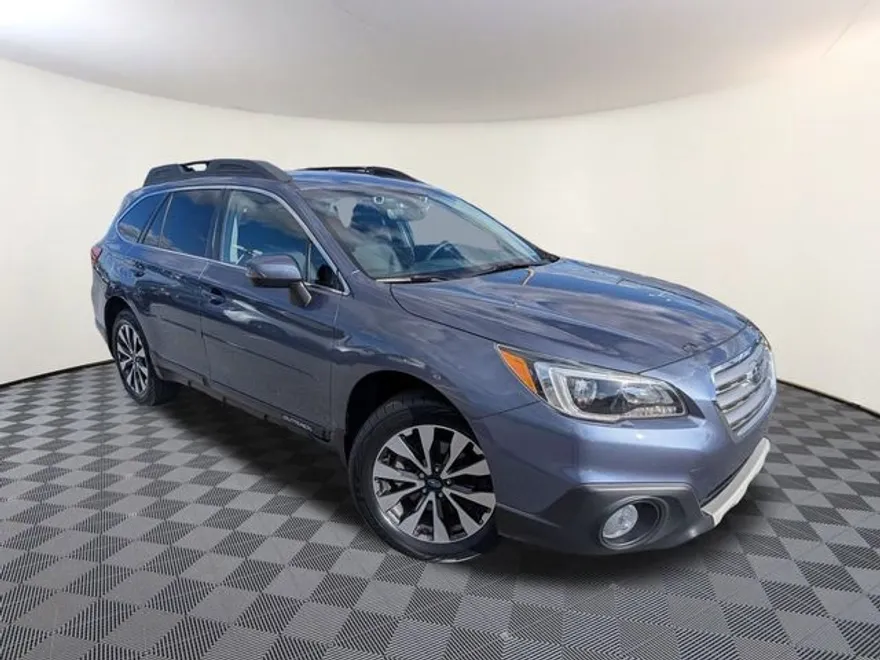 2017 Subaru Outback 2.5i Limited photo 1
