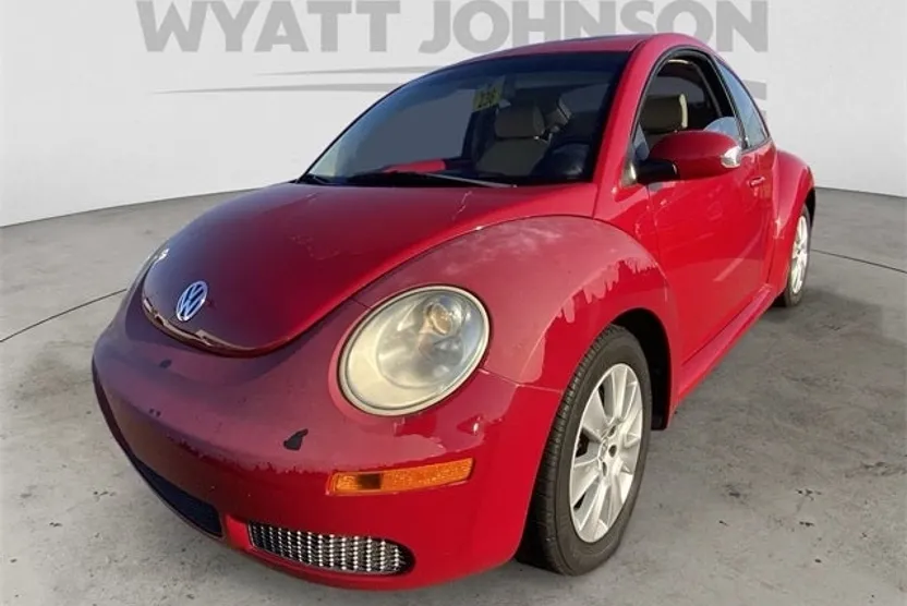 2010 Volkswagen Beetle 2.5L photo 1