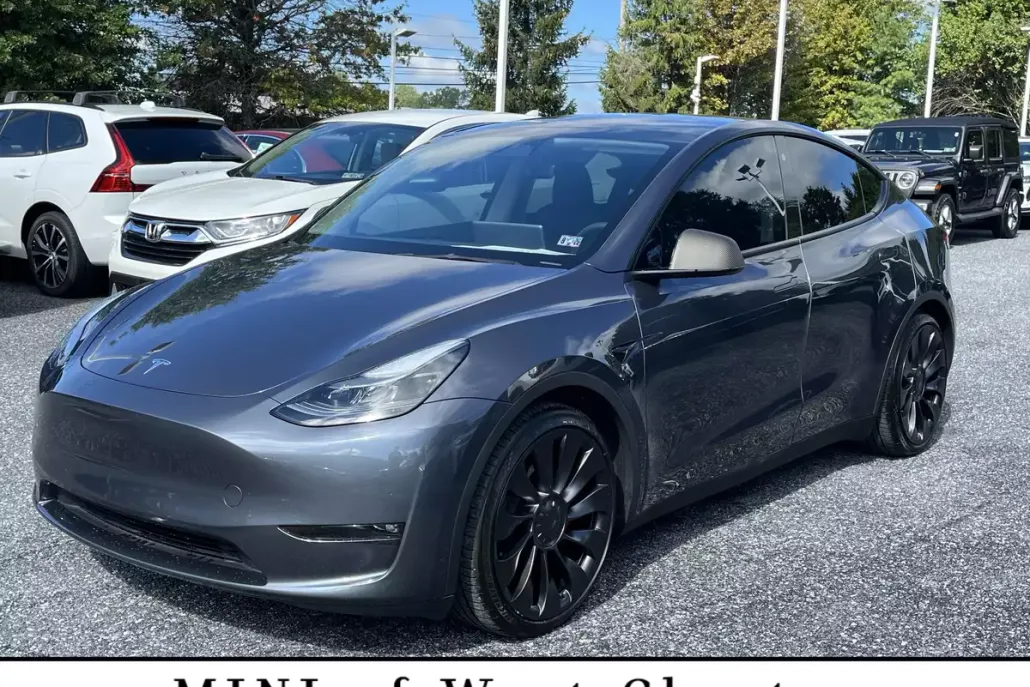 2023 Tesla Model Y Performance photo 1