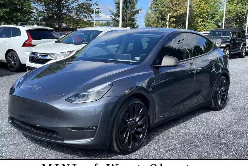 2023 Tesla Model Y Performance photo 1