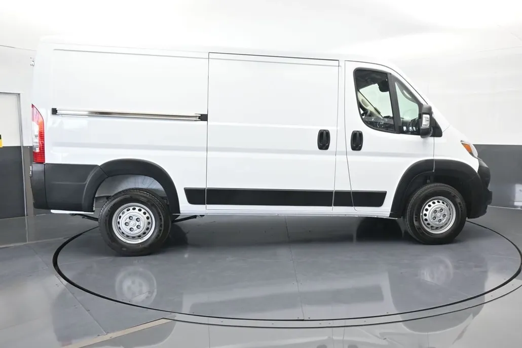 2025 Ram ProMaster 1500 Tradesman photo 1