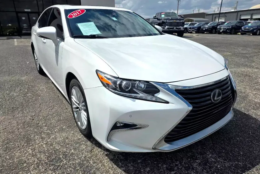 2017 Lexus ES 350 photo 1