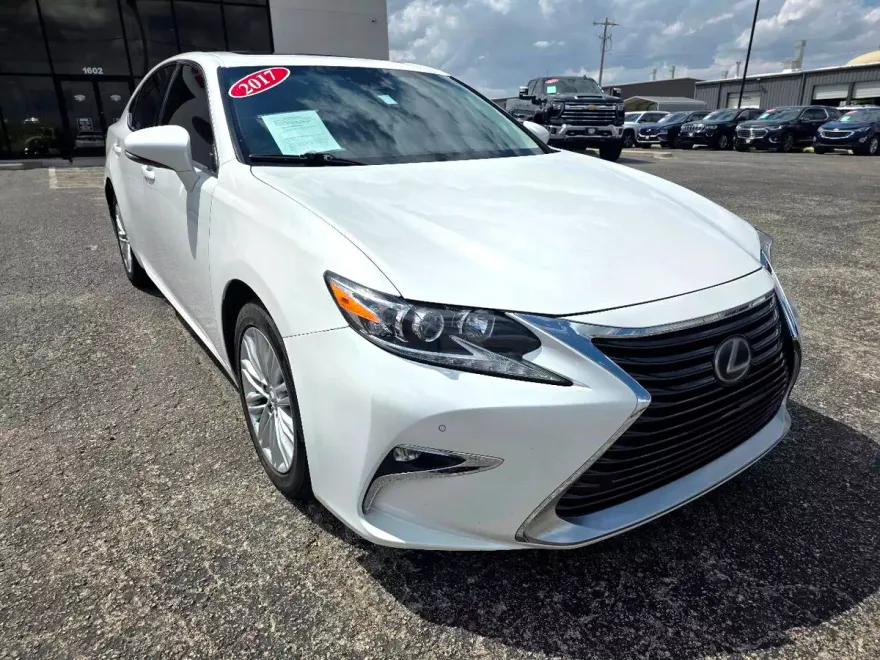 2017 Lexus ES 350 photo 1